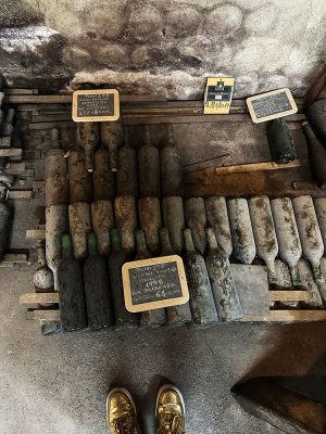Ageing bottles